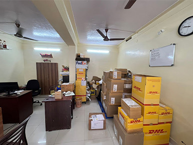 Cheap parcel delivery to abroad in Coimbatore
